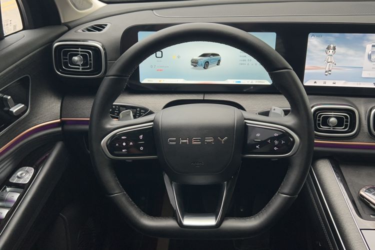 Used Chery Tiggo 9 2023 2.0T Dual-Clutch Two-Wheel Drive Luxury Edition 7 Seats Steering Wheel