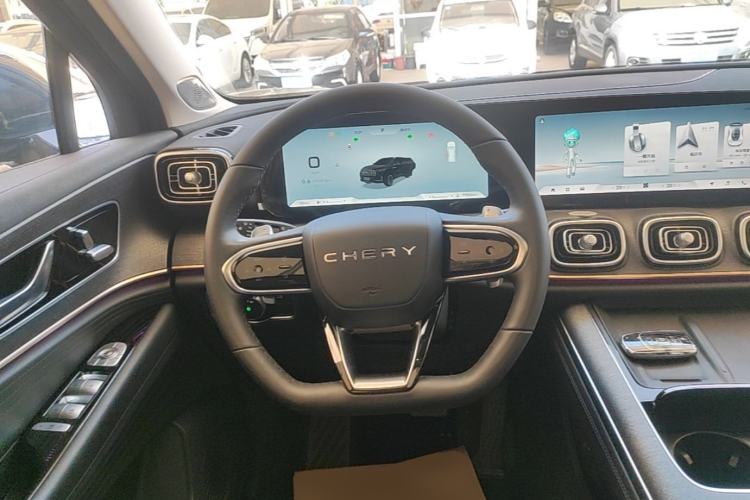 Used Chery Tiggo 9 2023 2.0T Dual-Clutch Two-Wheel Drive Luxury Edition 5 Seats Steering Wheel
