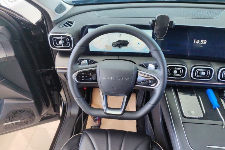Used Chery Tiggo 9 2023 2.0T Dual-Clutch Two-Wheel Drive Luxury Edition 7 Seats Steering Wheel