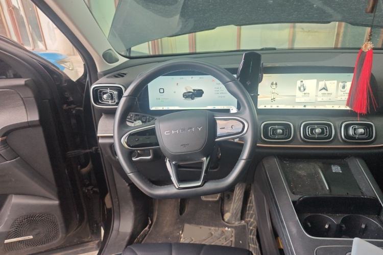 Used Chery Tiggo 9 2023 2.0T Dual-Clutch Two-Wheel Drive Luxury Edition 5 Seats Steering Wheel