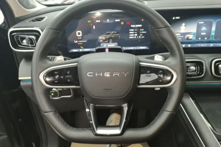 Used Chery Tiggo 9 2023 2.0T Dual-Clutch Two-Wheel Drive Prestige Version 5 Seats Steering Wheel