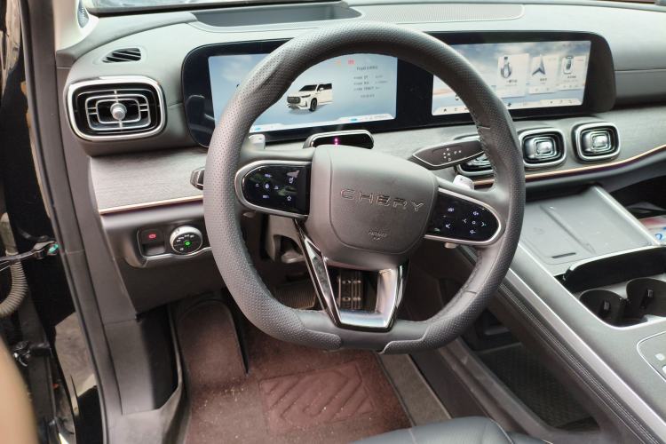Used Chery Tiggo 9 2023 2.0T Dual-Clutch Two-Wheel Drive Prestige Version 5 Seats Steering Wheel