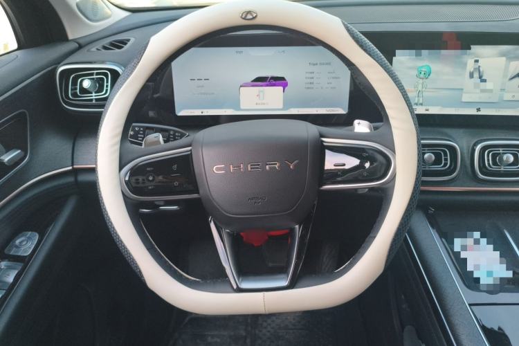 Used Chery Tiggo 9 2023 2.0T Automatic Two-Wheel Drive Luxury Edition 5 Seats Steering Wheel