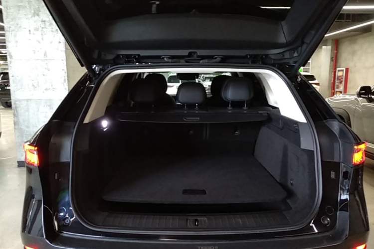 Used Chery Tiggo 9 2023 2.0T Dual-Clutch Two-Wheel Drive Prestige Version 5 Seats Trunk