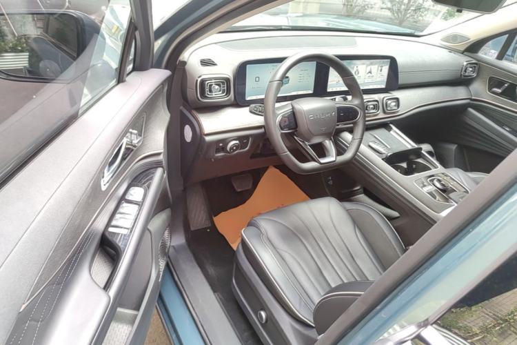 Used Chery Tiggo 9 2023 2.0T Dual-Clutch Two-Wheel Drive Luxury Edition 5 Seats Driver Seat