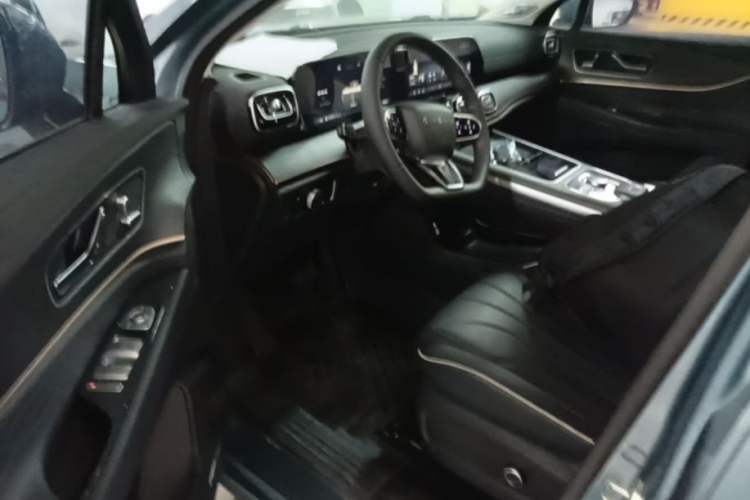 Used Chery Tiggo 9 2023 2.0T Dual-Clutch Two-Wheel Drive Luxury Edition 5 Seats Driver Seat
