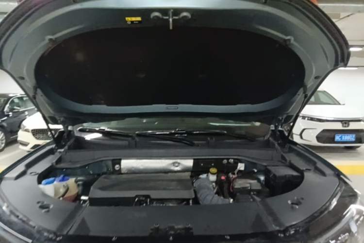 Used Chery Tiggo 9 2023 2.0T Dual-Clutch Two-Wheel Drive Luxury Edition 5 Seats Engine Bay