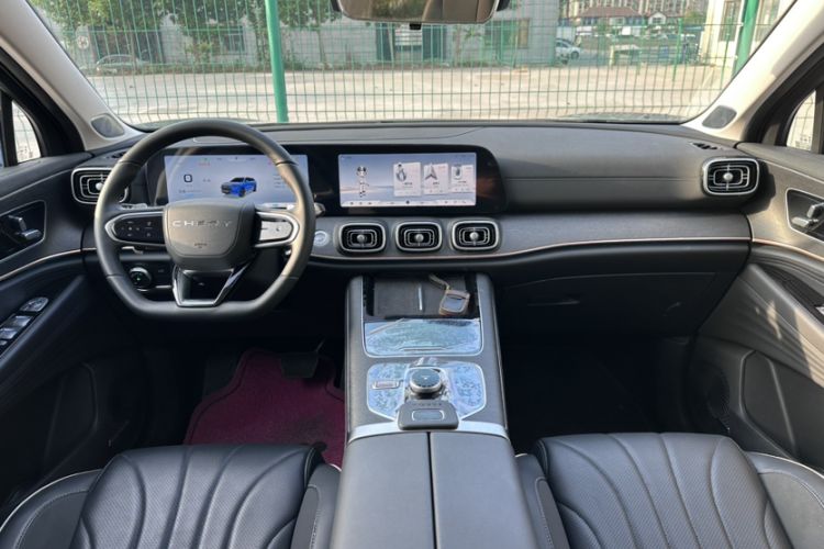 Used Chery Tiggo 9 2023 2.0T Dual-Clutch Two-Wheel Drive Luxury Edition 5 Seats Interior 1
