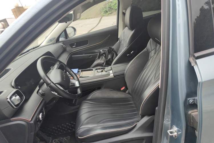 Used Chery Tiggo 9 2023 2.0T Automatic Two-Wheel Drive Prestige Edition 5 Seats Left Front Seat