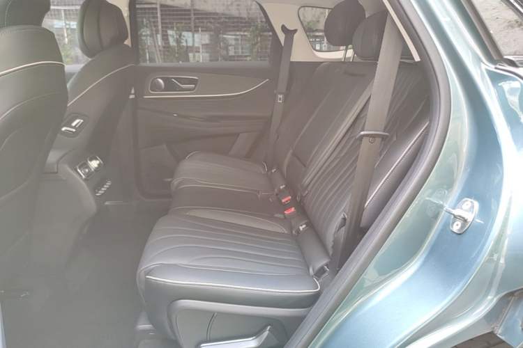 Used Chery Tiggo 9 2023 2.0T Dual-Clutch Two-Wheel Drive Luxury Edition 5 Seats Left Rear Seat