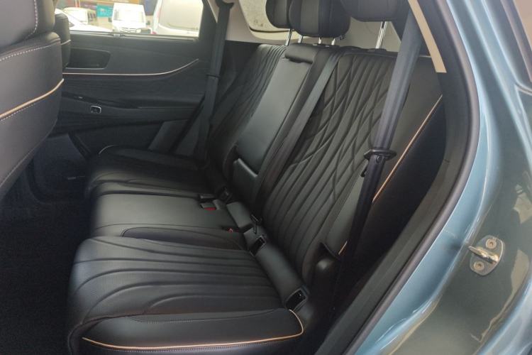 Used Chery Tiggo 9 2023 2.0T Dual-Clutch Two-Wheel Drive Prestige Version 5 Seats Left Rear Seat