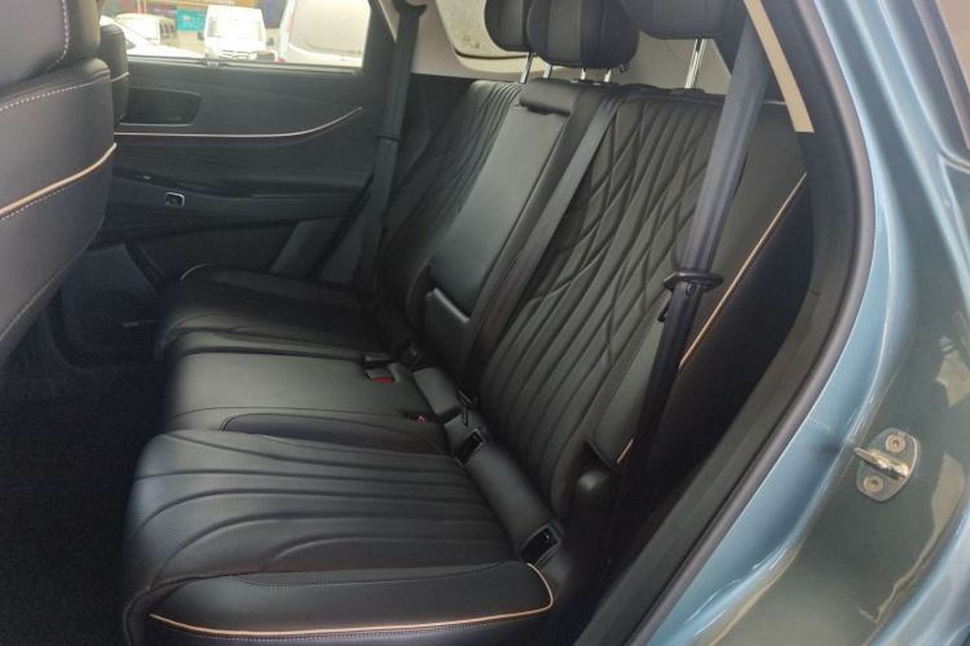 Used Chery Tiggo 9 2023 2.0T Dual-Clutch Two-Wheel Drive Prestige Version 5 Seats Left Rear Seat