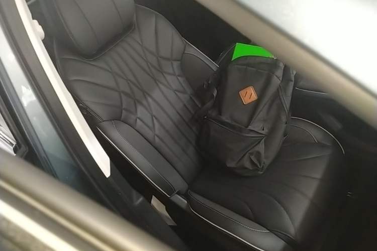 Used Chery Tiggo 9 2023 2.0T Dual-Clutch Two-Wheel Drive Leading Edition 5 Seats Right Front Seat