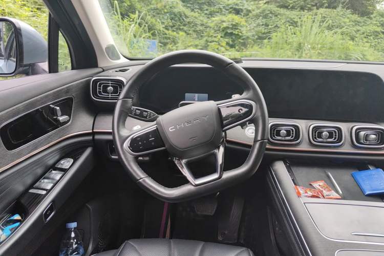 Used Chery Tiggo 9 2023 2.0T Automatic Two-Wheel Drive Prestige Edition 5 Seats Steering Wheel