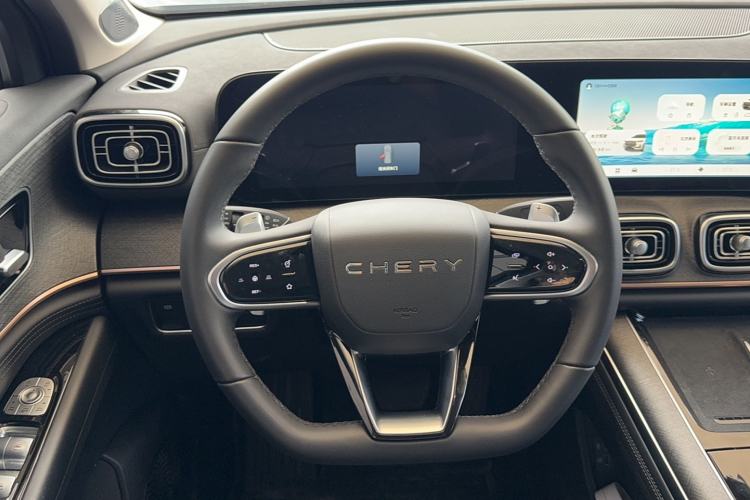 Used Chery Tiggo 9 2023 2.0T Automatic Two-Wheel Drive Luxury Edition 5 Seats Steering Wheel