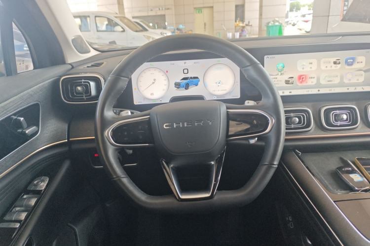 Used Chery Tiggo 9 2023 2.0T Dual-Clutch Two-Wheel Drive Prestige Version 5 Seats Steering Wheel