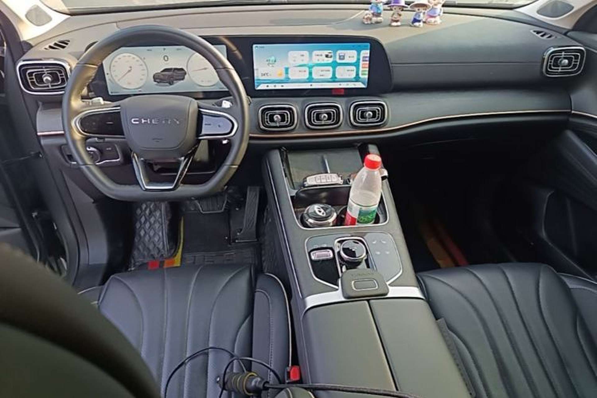 Used Chery Tiggo 9 2023 2.0T Dual-Clutch Two-Wheel Drive Luxury Edition 5 Seats Center Console