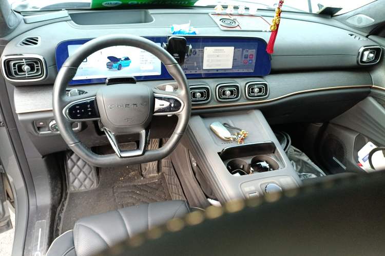 Used Chery Tiggo 9 2023 2.0T Automatic All-Wheel Drive Flagship Version 7 Seats Center Console