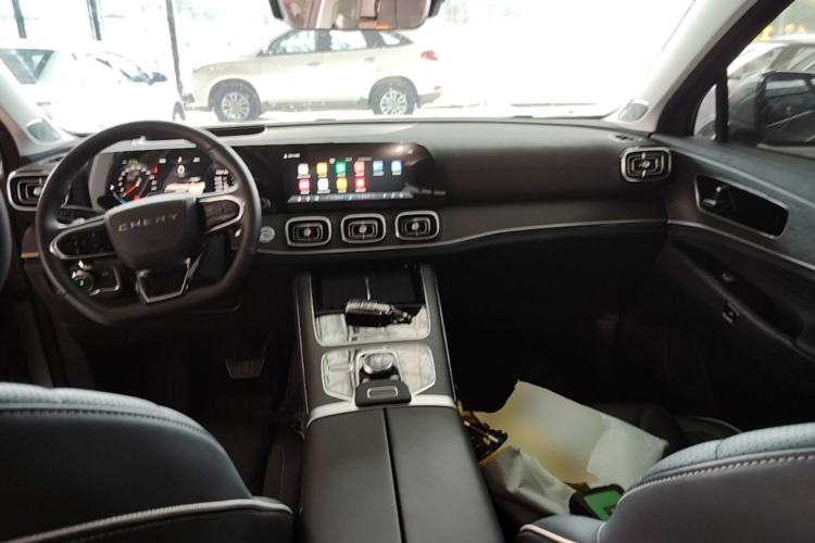 Used Chery Tiggo 9 2023 2.0T Dual-Clutch Two-Wheel Drive Prestige Version 5 Seats Center Console