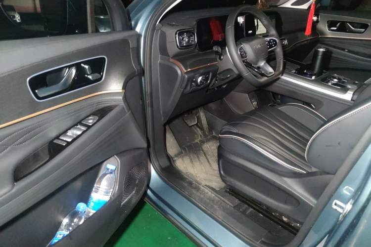 Used Chery Tiggo 9 2023 2.0T Dual-Clutch Two-Wheel Drive Leading Edition 5 Seats Driver Seat