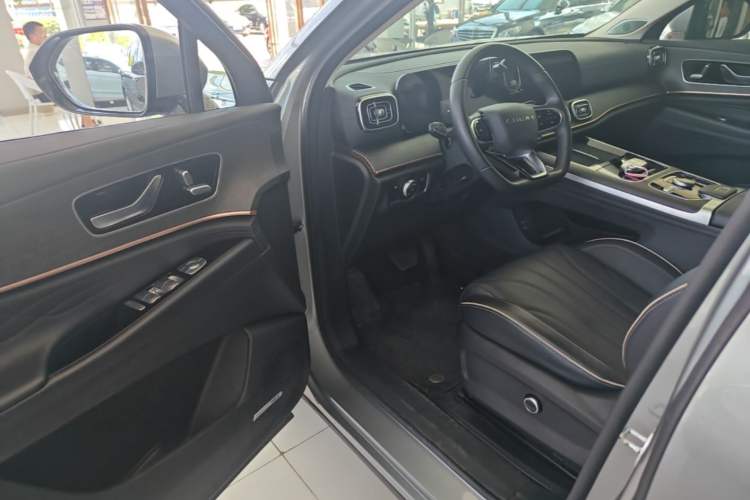 Used Chery Tiggo 9 2023 2.0T Dual-Clutch Two-Wheel Drive Luxury Edition 5 Seats Driver Seat