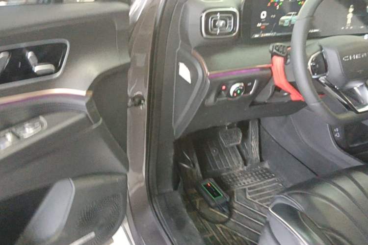 Used Chery Tiggo 9 2023 2.0T Dual-Clutch Two-Wheel Drive Luxury Edition 5 Seats Driver Seat