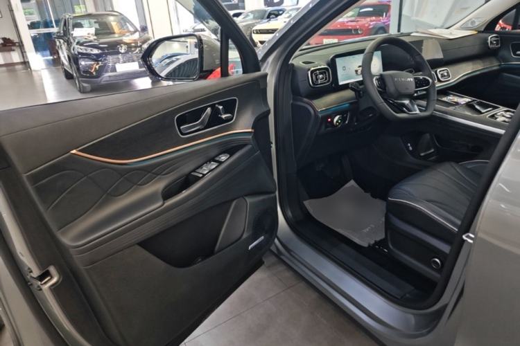 Used Chery Tiggo 9 2023 2.0T Dual-Clutch Two-Wheel Drive Luxury Edition 7 Seats Driver Seat