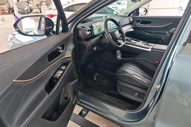 Used Chery Tiggo 9 2023 2.0T Automatic Two-Wheel Drive Prestige Edition 5 Seats Driver Seat