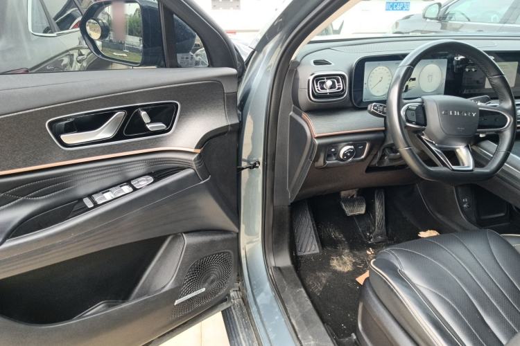 Used Chery Tiggo 9 2023 2.0T Dual-Clutch Two-Wheel Drive Leading Edition 5 Seats Driver Seat