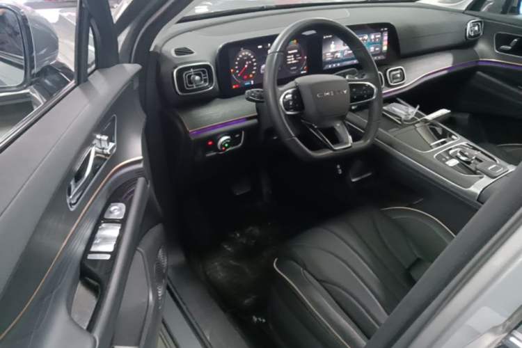 Used Chery Tiggo 9 2023 2.0T Dual-Clutch Two-Wheel Drive Luxury Edition 5 Seats Driver Seat