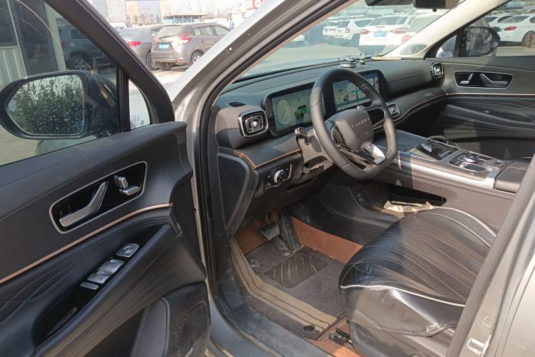 Used Chery Tiggo 9 2023 2.0T Dual-Clutch Two-Wheel Drive Luxury Edition 5 Seats Driver Seat