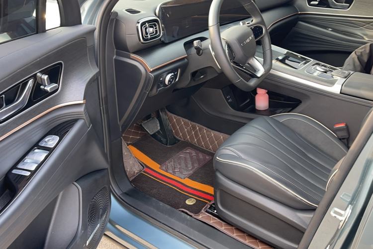 Used Chery Tiggo 9 2023 2.0T Dual-Clutch Two-Wheel Drive Leading Edition 5 Seats Driver Seat