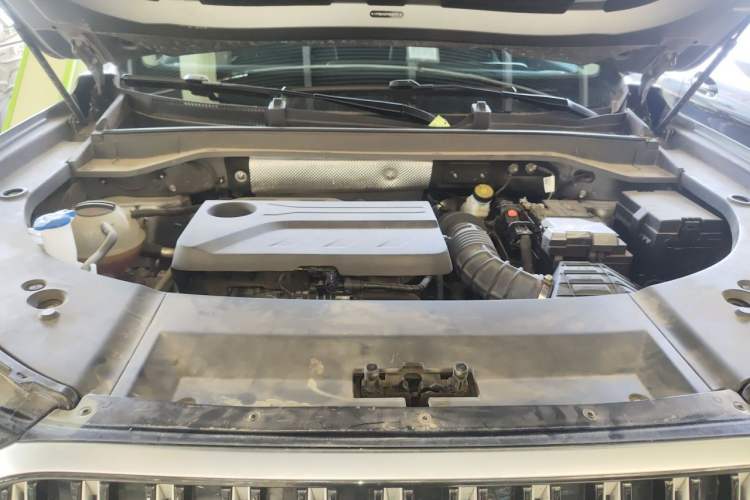 Used Chery Tiggo 9 2023 2.0T Dual-Clutch Two-Wheel Drive Luxury Edition 5 Seats Engine Bay