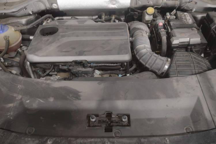Used Chery Tiggo 9 2023 2.0T Dual-Clutch Two-Wheel Drive Luxury Edition 5 Seats Engine Bay