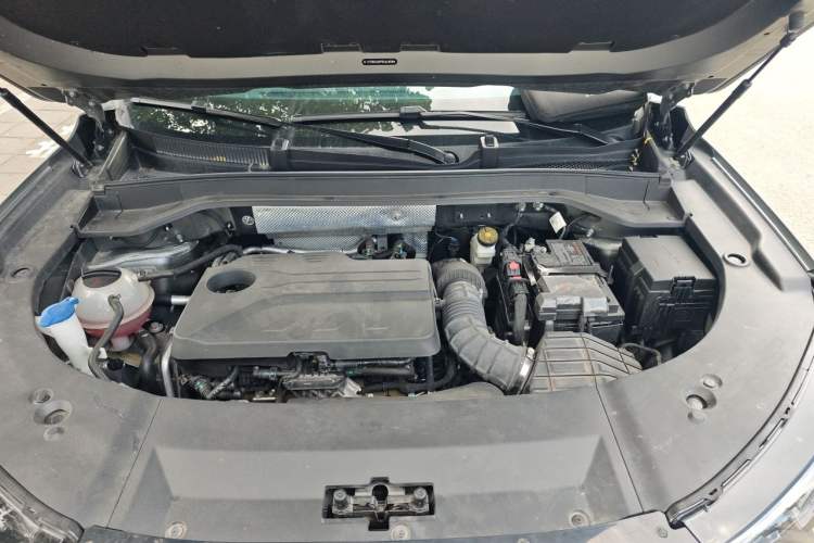 Used Chery Tiggo 9 2023 2.0T Dual-Clutch Two-Wheel Drive Prestige Version 5 Seats Engine Bay