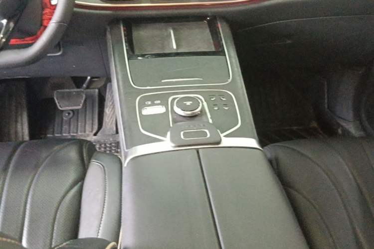 Used Chery Tiggo 9 2023 2.0T Dual-Clutch Two-Wheel Drive Luxury Edition 5 Seats Gear Lever