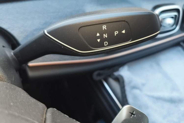 Used Chery Tiggo 9 2023 2.0T Dual-Clutch Two-Wheel Drive Luxury Edition 5 Seats Gear Lever