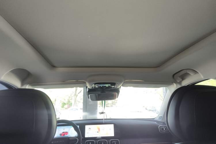 Used Chery Tiggo 9 2023 2.0T Dual-Clutch Two-Wheel Drive Luxury Edition 7 Seats Headliner