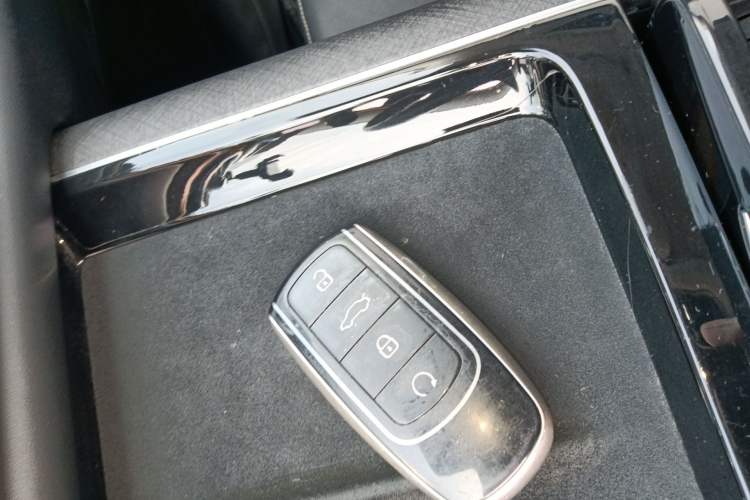 Used Chery Tiggo 9 2023 2.0T Dual-Clutch Two-Wheel Drive Leading Edition 5 Seats Interior 1