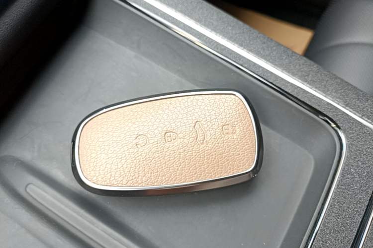Used Chery Tiggo 9 2023 2.0T Dual-Clutch Two-Wheel Drive Luxury Edition 5 Seats Interior 1
