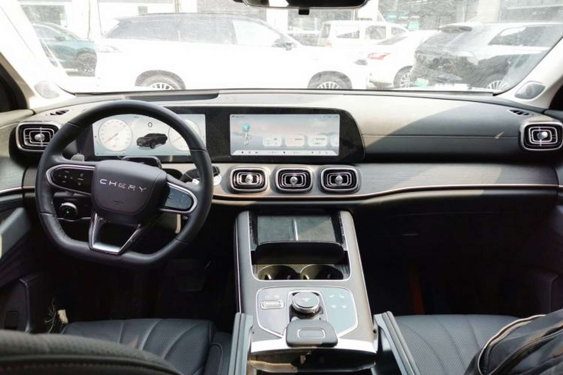 Used Chery Tiggo 9 2023 2.0T Dual-Clutch Two-Wheel Drive Prestige Version 5 Seats Interior 2