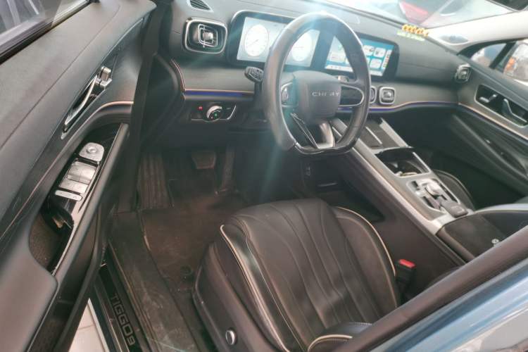Used Chery Tiggo 9 2023 2.0T Dual-Clutch Two-Wheel Drive Luxury Edition 5 Seats Interior 3