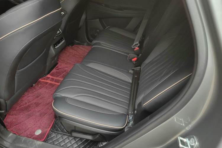 Used Chery Tiggo 9 2023 2.0T Automatic All-Wheel Drive Ultimate Edition 7-Seater Left Rear Seat