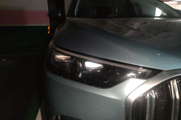 Used Chery Tiggo 9 2023 2.0T Dual-Clutch Two-Wheel Drive Leading Edition 5 Seats Right Front Headlight