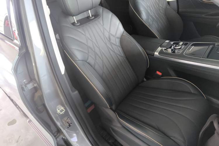 Used Chery Tiggo 9 2023 2.0T Dual-Clutch Two-Wheel Drive Luxury Edition 7 Seats Right Front Seat