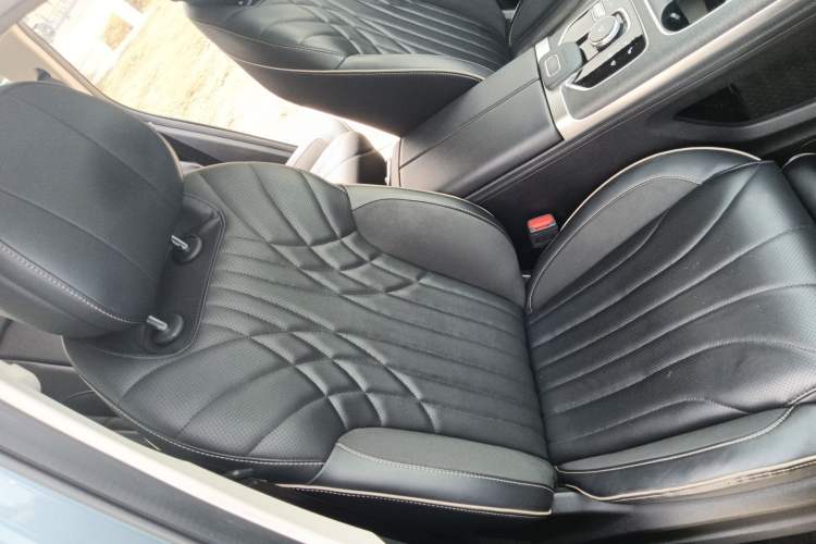 Used Chery Tiggo 9 2023 2.0T Dual-Clutch Two-Wheel Drive Leading Edition 5 Seats Right Front Seat