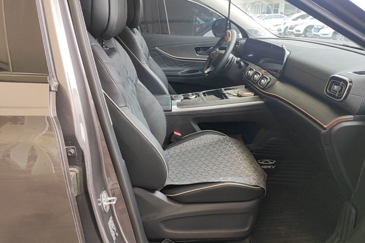 Used Chery Tiggo 9 2023 2.0T Dual-Clutch Two-Wheel Drive Luxury Edition 5 Seats Right Front Seat