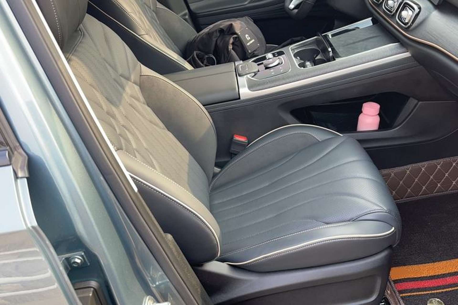Used Chery Tiggo 9 2023 2.0T Dual-Clutch Two-Wheel Drive Leading Edition 5 Seats Right Front Seat