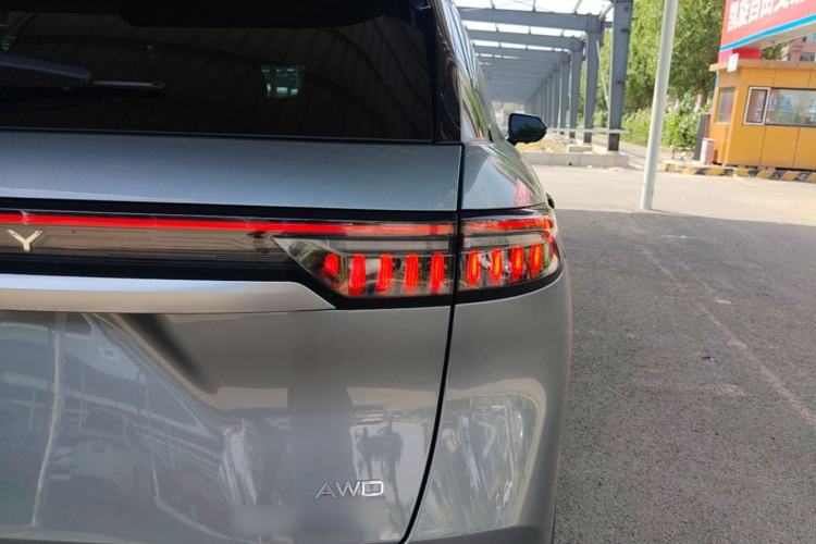 Used Chery Tiggo 9 2023 2.0T Automatic All-Wheel Drive Flagship Version 5 Seats Right Rear Taillight