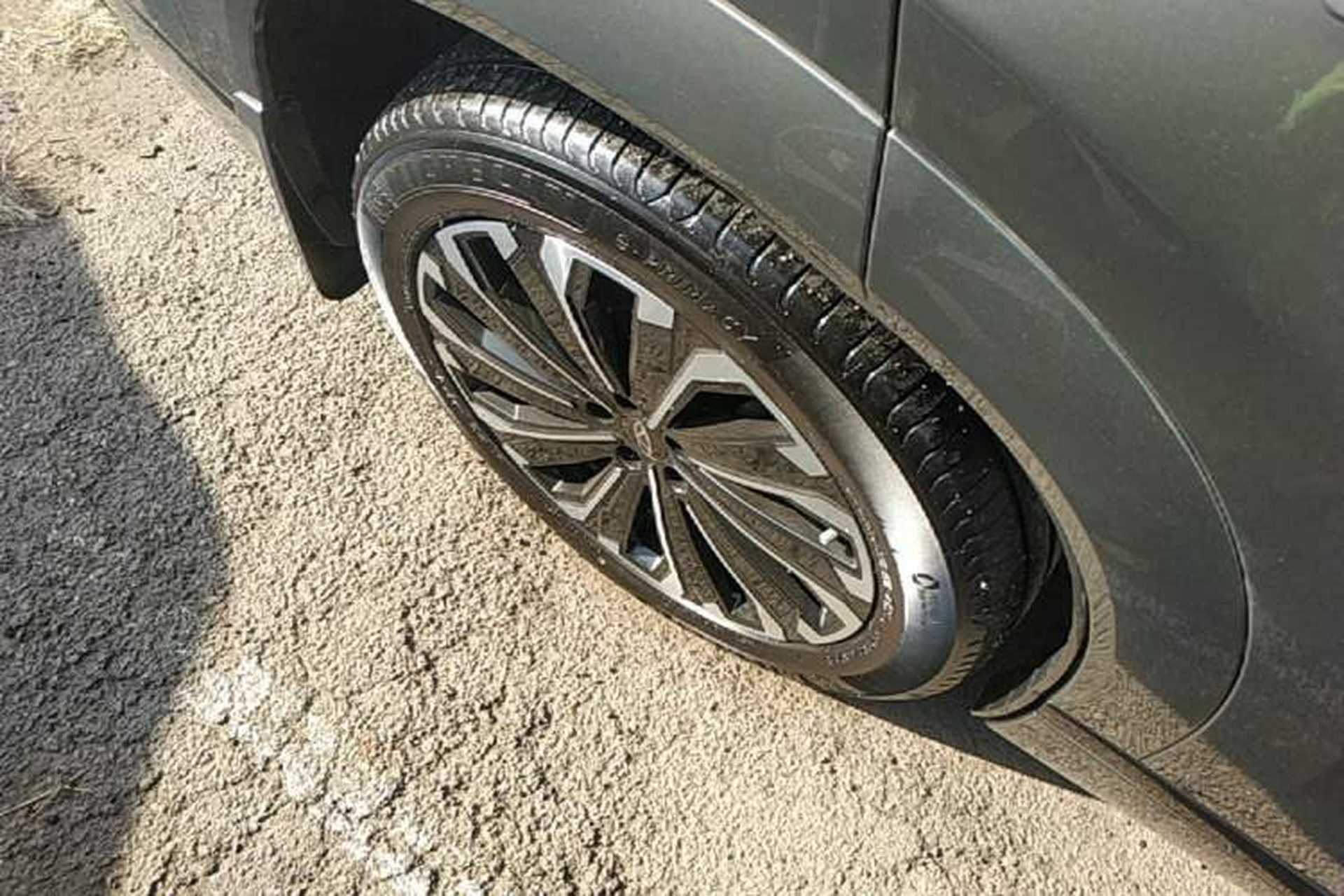 Used Chery Tiggo 9 2023 2.0T Automatic All-Wheel Drive Flagship Version 5 Seats Right Rear Wheel Hub
